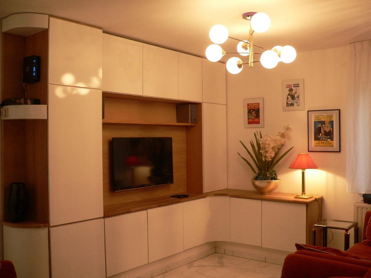 Liege 4420 Rue Jean Jaures 45 Grande Maison Joyeuse Avec Terrasse 30M2 Pour 8 Personnes Maximum Saint-Nicolas  ภายนอก รูปภาพ