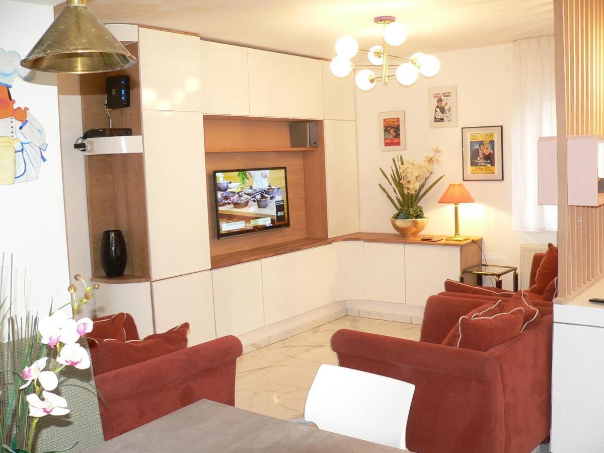 Liege 4420 Rue Jean Jaures 45 Grande Maison Joyeuse Avec Terrasse 30M2 Pour 8 Personnes Maximum Saint-Nicolas  ภายนอก รูปภาพ
