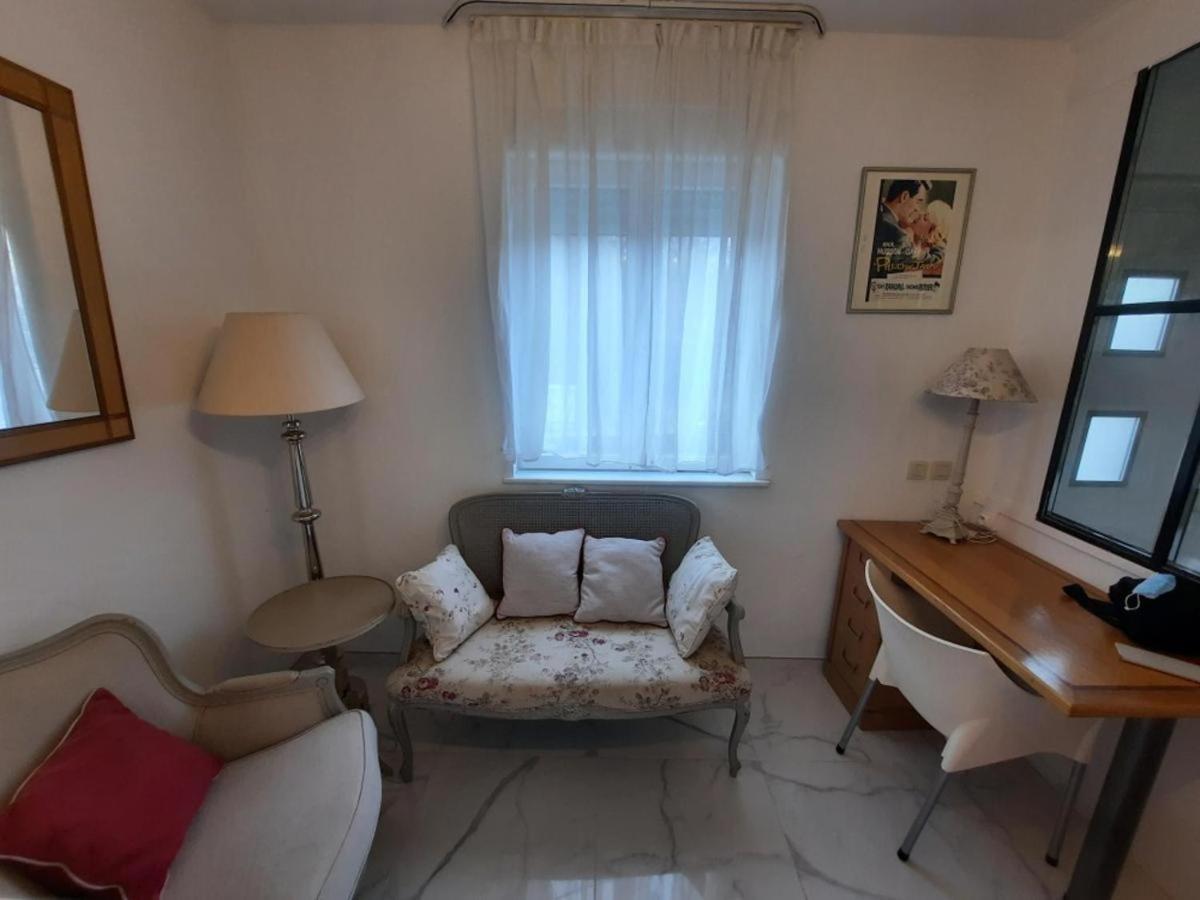 Liege 4420 Rue Jean Jaures 45 Grande Maison Joyeuse Avec Terrasse 30M2 Pour 8 Personnes Maximum Saint-Nicolas  ภายนอก รูปภาพ