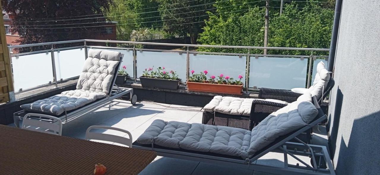 Liege 4420 Rue Jean Jaures 45 Grande Maison Joyeuse Avec Terrasse 30M2 Pour 8 Personnes Maximum Saint-Nicolas  ภายนอก รูปภาพ